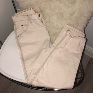 Never Worn BDG Girlfriend High Rise